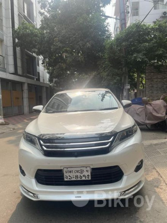 toyota-harrier-2017-advance-premium-big-0