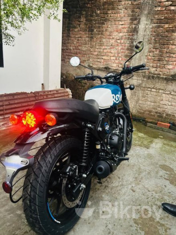 royal-enfield-hunter-350-rebel-blue-2025-big-1