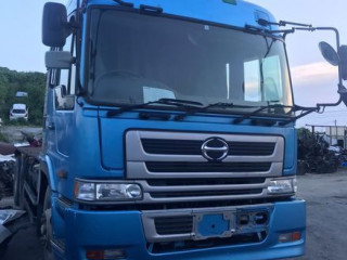 hino-prime-mover-2001