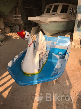 frp-goose-paddle-boat-big-1