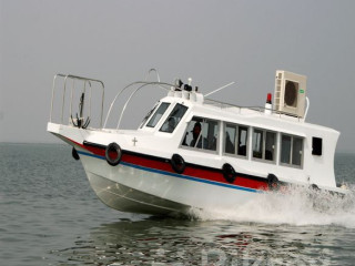 air-compact-marine-speedboat